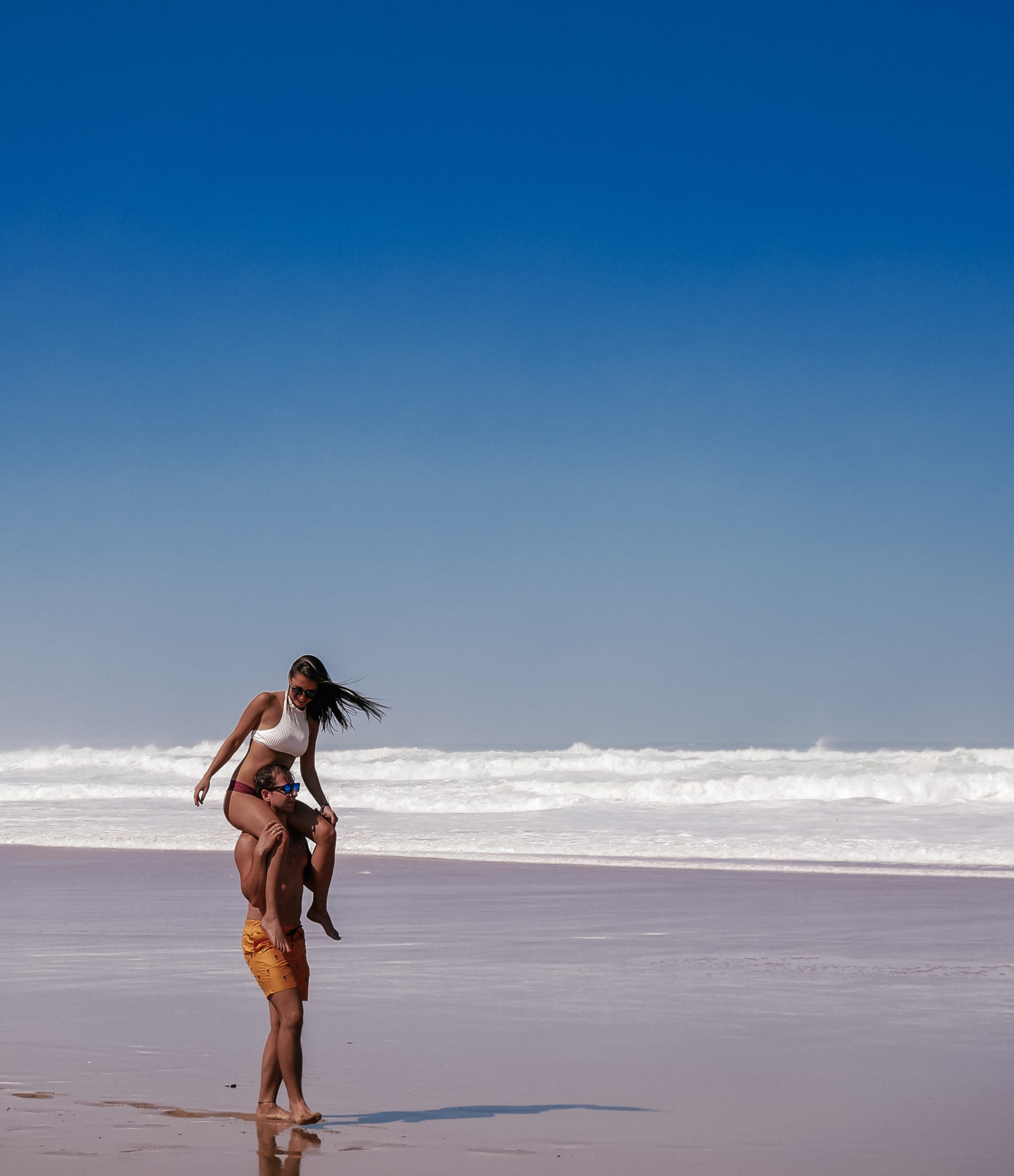 Portugal-beach-couple Portugal-beach