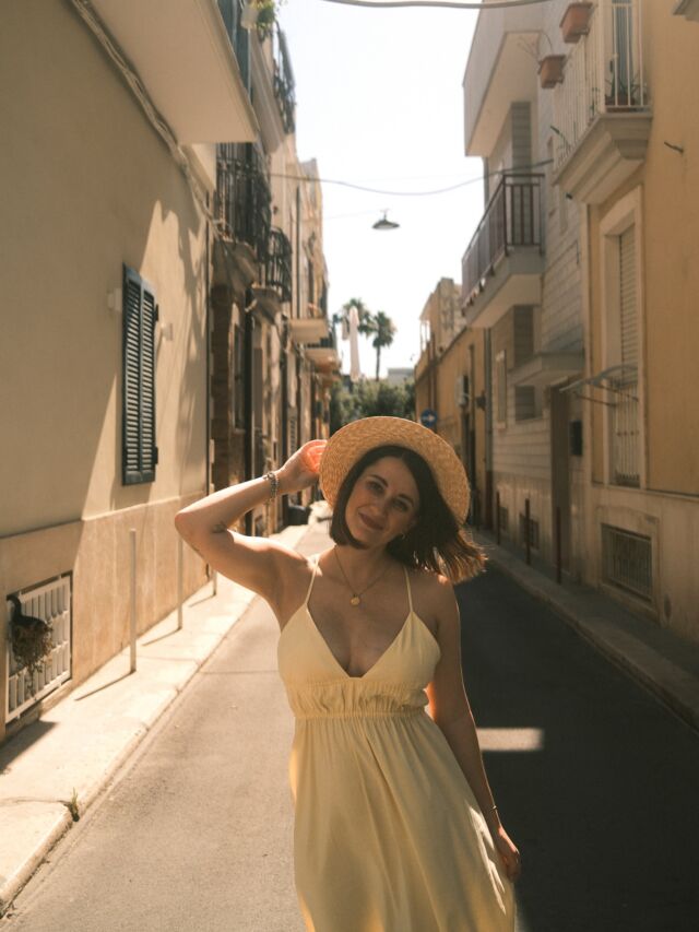 Włoski trip 🇮🇹

📍Ostuni 
📍Monopoli 
📍Bari 

Przy okazji cudownego wydarzenia jakim był wyjazd panieński Oli, złapaliśmy trochę włoskich kadrów, więc zostawiam na pamiątkę 📸

Ciesze się, że tak fajnie odebraliście ten mój panieński w symbiozie z Julkiem. 
Totalnie się nie spodziewałam tylu reakcji! Może któraś z Was jest w podobnej sytuacji i podpatrzy takie rozwiazanie 😘 Nie napiszę, że, jak sie TYLKO chce, to sie da”. Niestety nie zawsze są możliwości czasowo - finansowo - logistyczne żeby zorganizować takie przedsięwzięcie ale jak są - to melduje, że wszyscy wróciliśmy cali 😅

Nie bede ukrywać, że potrzebna była dobra logistyka i trochę wiecej energii ale warto było! Spędziłam super czas z dziewczynami, a Paweł z Julkiem 🧡

PS. Moja miłość do Włoch odżyła i już szukałam kolejnych biletów 😂🇮🇹
Też tak macie?