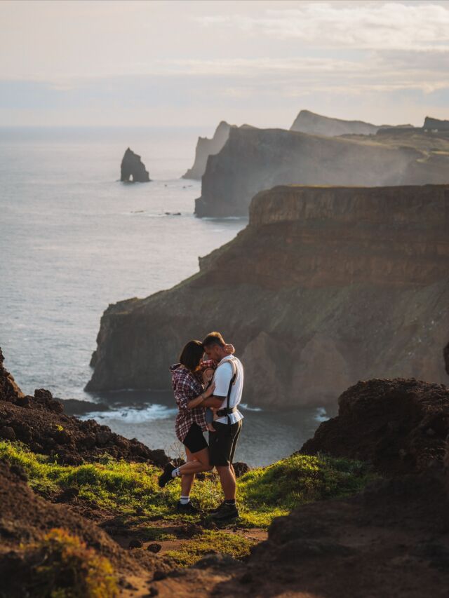 Madera, listopad 2025 🌿

Dzięki Maderko za ten czas! Teraz poza wspaniałymi  widokami będziesz nam się kojarzyć z nowym ząbkiem, czworakami i pierwszymi wspinaczkami po meblach 🥹
Do następnego! 🌈

PS. Jak znów zapytacie nas czy Madera to dobry pomysł na podróż z dzieckiem to z czystym sumieniem odpowiemy, że tak 💚

• Madera • podróż z dzieckiem • szlaki • lewady