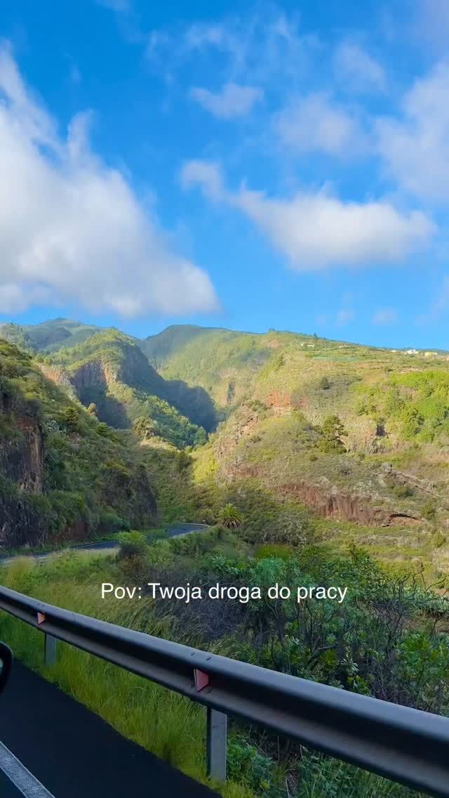 Kolejny kanaryjski przewodnik zaraz będzie gotowy! Tym razem z przepięknej i mało turystycznej LA PALMY 💚
Już same widoki z auta już odbierają  mowę 😍

La Palma • Kanary • Zima wyspach Kanaryjskich