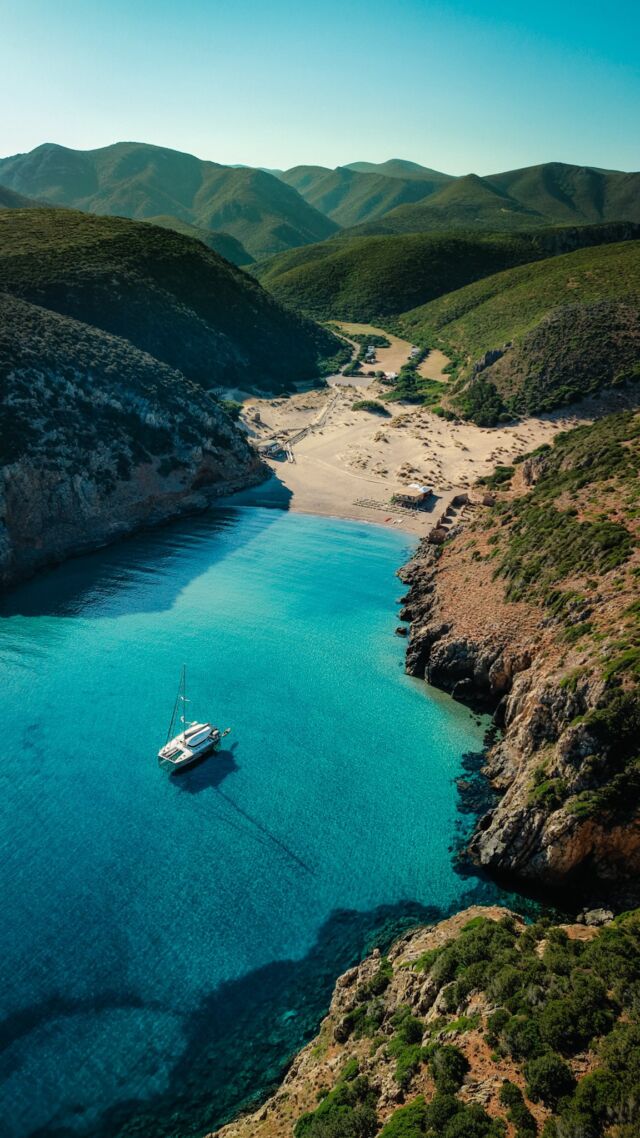 Ohh Sardynio! Rozkochujesz nas w sobie każdego dnia! 💙

📍Spiaggia di Cala Domestica