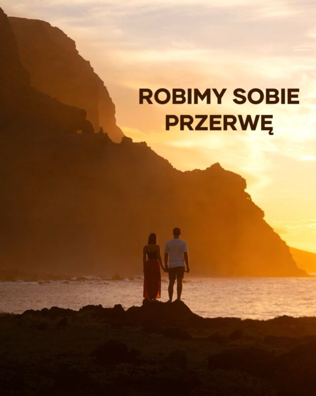 Oj potrzebowałam tego od dawna!Sierpień był moim ulubionym miesiącem za dzieciaka, bo miałam wtedy urodziny, było lato i wakacje. 🍓🌞 Choć teraz nie świętuję urodzin jakoś hucznie, sierpień nadal pozostaje moim ulubionym miesiącem, więc nie mogłam wybrać innej daty na urlop. 😉Znikam 1.08 i wracam moooże we wrześniu… zobaczymy! Oczywiście cały czas będziemy dostępni pod mailem, więc jeśli będziecie mieć jakikolwiek problem z zamówieniem, śmiało piszcie na przewodniki@coupleaway.com. Pomożemy! ❤️Wspominałam Wam też, że nie planujemy już w te wakacje żadnych promocji. To właśnie nasz urlop jest głównym powodem, dlatego jeśli planujecie zakupy w naszym sklepie, to do niedzieli trwa największa promocja na przewodniki, presety i zdjęcia 💛 (marka własna).Nie żegnam się, bo przez kilka dni będę tu jeszcze wpadać, ale chciałam dać Wam znać trochę wcześniej. 🫶🏻Może algorytm nie wepchnie nas do jakieś czarnej dziury i po powrocie jeszcze tu będziecie 🥹❤️• urlop do Instagrama •