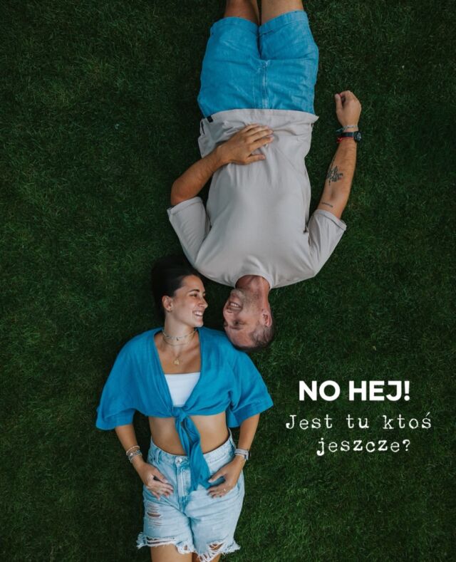 Od tygodnia planuję tu wrócić ale nie wiem jak 🙈 myślałam, że to będzie trochę łatwiejsze 😅Dobra, to może zacznę od tego co mi dały te prawie 2 miesiące przerwy od Instagrama.Przede wszystkim udało mi się uzyskać luz w głownie, którego dawno nie miałam. Zupełnie inaczej odczuwałam każdy dzień. Bez presji tworzenia i bycia na bieżąco. Bez dram, ciągłego natłoku informacji, bez porównywania się..
Stawiałam na odpoczynek bez wyrzutów sumienia i wyrobiłam sobie nowe „zdrowsze” nawyki. Bardzo bym chciała je kontynuować zwłaszcza w tych najbardziej intensywnych momentach gdy mamy dużo pracy.Bywały też momenty gdy w towarzystwie ktoś o czymś rozmawiał, a ja nie miałam pojęcia bo nie widziałam rolki czy relacji. Na początku czułam się dziwnie, że coś „tracę” ale szybko mi przeszło.Czy tęskniłam za instagramem?
Raczej nie.
Ale za tworzeniem i społecznością, która tu mamy już tak 🥹Serio. To był fantastyczny czas dla mojej głowy i dla nas.A teraz fajnie będzie znów dla Was tworzyć 🥹🩵
Tylko dajcie mi chwilę bo muszę się rozkręcić na nowo 😅