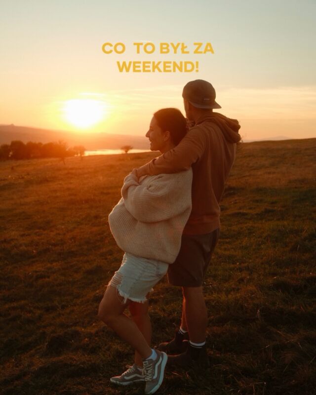 Trochę się poturbowałam na rowerze.
Chwilę po tym nagraniu schowałam telefon, za mocno nacisnęłam przedni hamulec i przeleciałam przez rower uderzając twarzą w asfalt.

Siniaki na każdej części ciała i pęknięta kość promieniowa.

Weekend był piękny i pewnie na dniach pokaże Wam góry, owieczki i jezioro ale z jedną (lewą) ręką będzie teraz trudniej. 

Jutro o 11:40 odlatuje samolot na Sardynię. Bez nas i mojej siostry, która miała nam pomóc przy Julku gdy my będziemy latać i zbierać ostatnie materiały przed premierą przewodnika. 

Nie ukrywam, że jestem podłamana tą sytuacją, bo coś nad czym pracujemy od ponad 5 miesięcy nie będzie gotowe tak jak planowaliśmy..

Poza tym serce mi pęka jak Julek chce do mnie na ręce, a ja nawet nie jestem w stanie go podnieść.. ogólnie nie za wiele mogę zrobić i czuję się bezużyteczna..

Ahhhh..wiem, że wypadki się zdarzają, ale powoli dochodzi do mnie to wszystko i po ludzku mi smutno. 
Dobrze, że to „tylko” ręka, bo jedno jest pewne! Kask uratował mi głowę więc bez niego ani rusz!