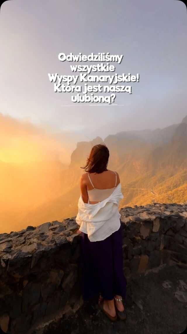 Ulubiona Wyspa Kanaryjska?
wyjaśniamy, skąd wzięło się takie zestawienie☺️

8. 𝙇𝙖 𝙂𝙧𝙖𝙘𝙞𝙤𝙨𝙖 - najmniejsza wyspa kanaryjska! Spokojna, bez asfaltowych dróg, idealna na jednodniową ucieczkę. No właśnie jednodniową. Jest piękna ale znalazła się na ostatnim miejscu bo nie za wiele tam można zobaczyć.

7. 𝙂𝙧𝙖𝙣 𝘾𝙖𝙣𝙖𝙧𝙞𝙖 - Popularna i dobrze znana wyspa ze słynnymi wydmami, zielonymi górami i tętniącą życiem stolicą. Byliśmy tydzień na GC ale uważamy, że nie poznaliśmy jej jeszcze za dobrze dlatego tak nisko. Wrócimy bo wiemy, że skrywa dużo piękna

6. 𝙇𝙖 𝙂𝙤𝙢𝙚𝙧𝙖 - bardzo zielona, górzysta i chyba najmniej „plażowa” wyspa. Często wybierana na jednodniowy skok w bok z sąsiedniej Teneryfy. Byliśmy raz i planujemy powrót bo widoki powalały na każdym zakręcie.

5. 𝙀𝙡 𝙃𝙞𝙚𝙧𝙧𝙤 - prawie najmniejsza i najmniej turystyczna wyspa. Zachwyciła nas swoją autentycznością lasami wawrzynowymi i atmosferą końca świata. Mimo, że widzieliśmy sporo mamy chrapkę na więcej!

4. 𝙇𝙖𝙣𝙯𝙖𝙧𝙤𝙩𝙚 - wyspa ognia, lawy i kosmicznych krajobrazów! Wylądowała na 4 miejscu za to, że czaruje surowym pięknem, architekturą Cesara Manrique i winnicami rosnącymi w czarnym pyle.

2. 𝙁𝙪𝙚𝙧𝙩𝙚𝙫𝙚𝙣𝙩𝙪𝙧𝙖 - tak, to nie jest pomyłka. Nie ma trzeciego miejsca. Dlaczego? Bo do reszty miejsc jesteśmy zgodni a tu mieliśmy rozbieżność. Dla Pawła Fuerta jest na 2 miejscu, na 3 La Palma, u mnie odwrotnie.
Czemu Fuerta jest tak wysoko? Bo to Królestwo najpiękniejszych plaż na całym archipelagu i wulkanów na które można się wdrapać. Idealna na totalny reset, chill i poczucie wolności.

2. 𝙇𝙖 𝙋𝙖𝙡𝙢𝙖 - to nasza najnowsza a zarazem najbardziej bujna miłość! Spokojna, zielona, dzika, pełna lasów i spektakularnych wulkanicznych szlaków. Nie wiemy jak taka perełka się uchowała i nadal nie jest tak mało znana!

1. 𝙏𝙚𝙣𝙚𝙧𝙮𝙛𝙖 - w tej ocenie jest dużo sentymentów i częstych wizyt 😅 ale tak, Teneryfa jest ulubioną wyspą ze wzglę